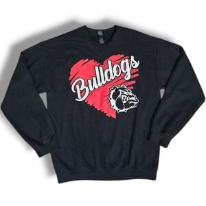 GILDAN | GEORGIA BULLDOGS MASCOT TEAM SPIRIT CASUAL CREW NECK SWEATSHIRT